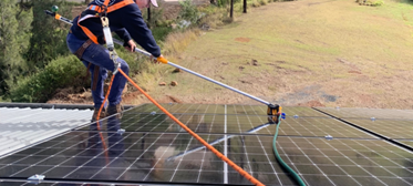 Solar panel cleaning service
